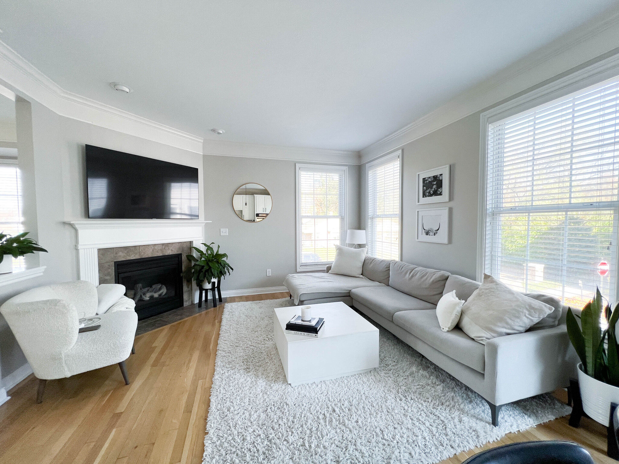 Building Photo - 8661 N Meridian St