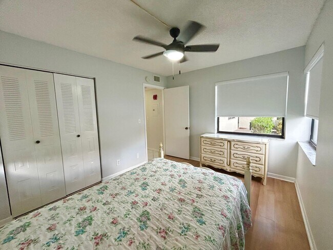 Building Photo - 7590 Tahiti Ln