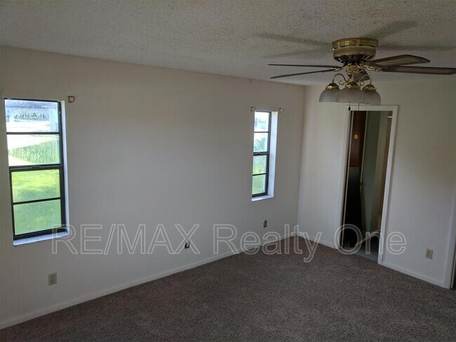 Building Photo - 3677 S Springbreeze Way