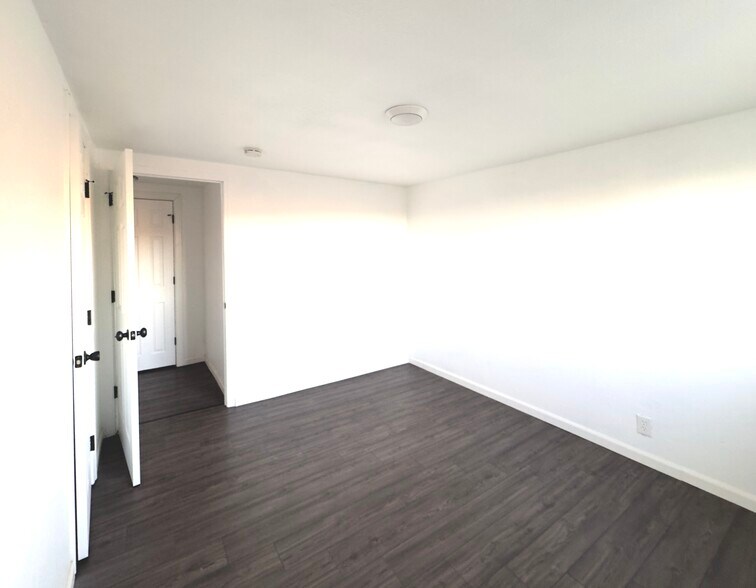 Bedroom 3 inside the main house - 16060 39th Ave