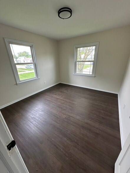 Building Photo - 12705 Emery Ave