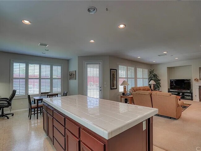 Building Photo - 29394 Castaway Ct