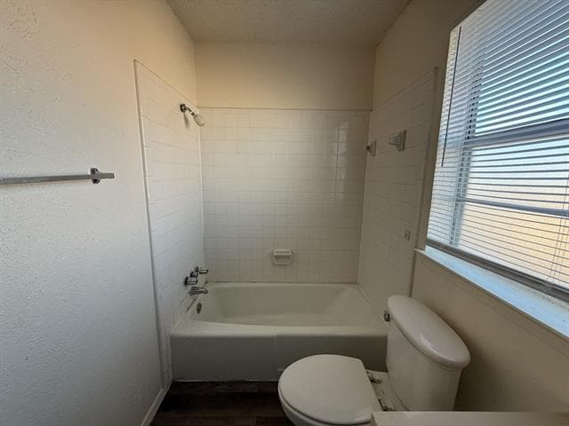 Building Photo - 1021 Pleasant Valley Ln