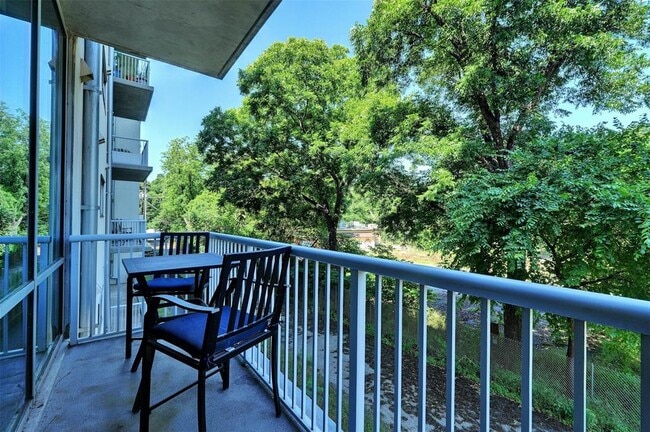 Building Photo - 1600 Barton Springs Rd