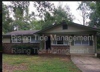 Building Photo - 120 16th Terrace NE