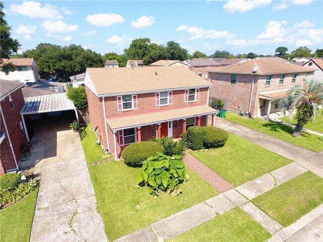 Building Photo - 316 Bienville Dr