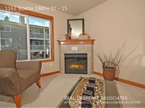 Building Photo - 1162 N 198th St