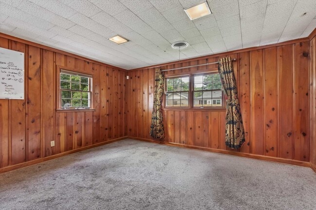 Building Photo - 507 Grahamwood Dr