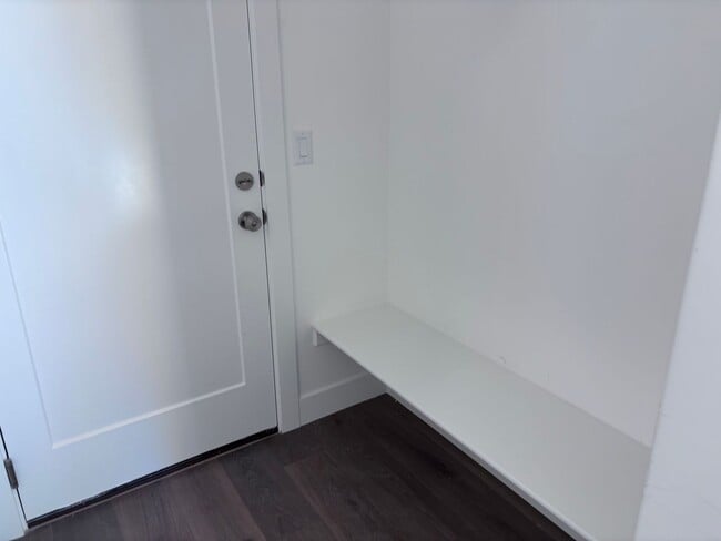 Building Photo - new single story 4 bed 3 bath with 3 car garage and community swimming pool