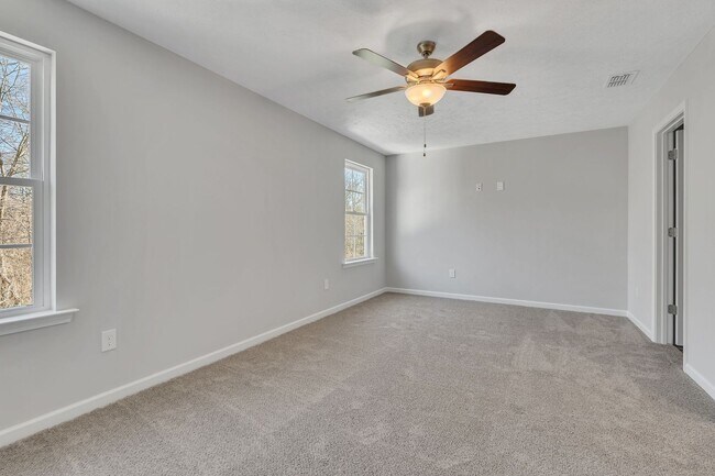 Building Photo - Beautiful NEW 3 Bed 2.5 Bath Townhome in M...