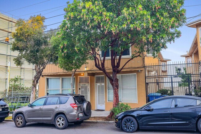 Building Photo - UPDATED, Spacious 1BR! DECK! STAINLESS APPLIANCES! HARDWOOD!