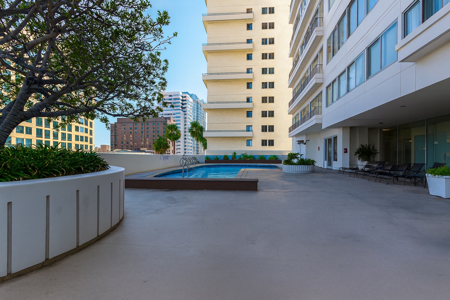 Building Photo - 10501 Wilshire Blvd