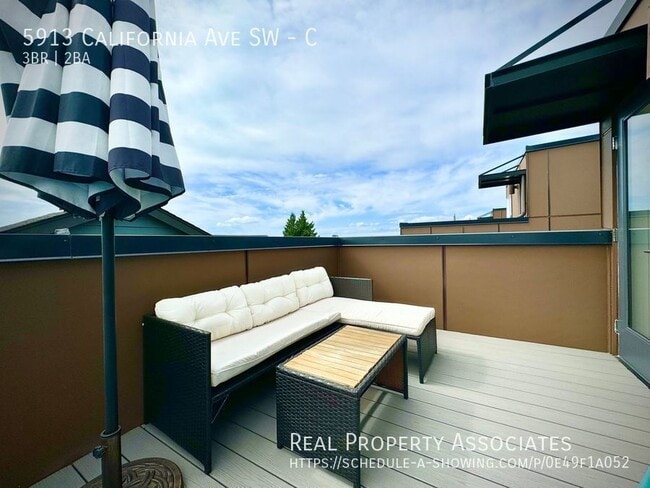 Building Photo - 5913 California Ave SW