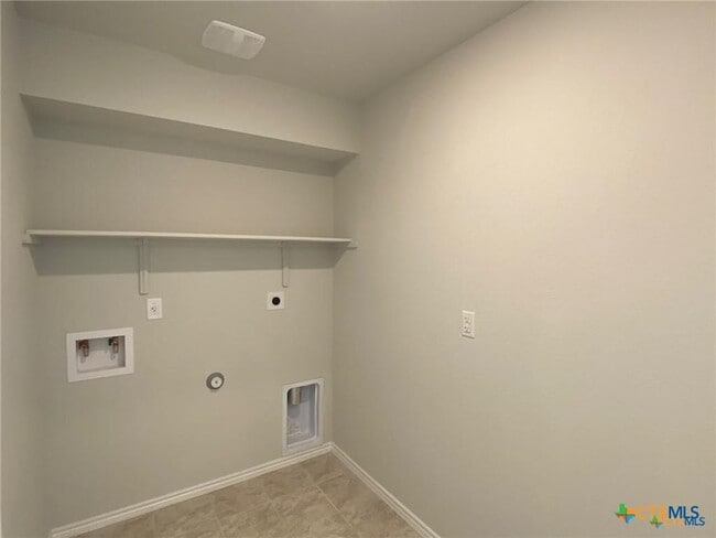 Building Photo - 9605 Murandy Dr
