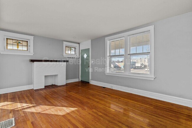 Building Photo - 5352 Neosho St