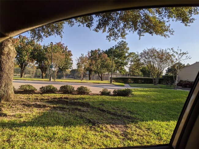 Building Photo - 18115 Poppy Trails St