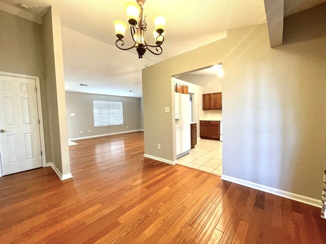 Building Photo - Adorable 3 Bedroom Ranch Home for Rent!