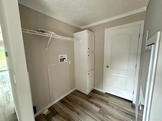 Building Photo - 2110 US-127