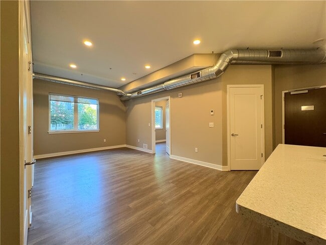 Building Photo - 625 S Goodman St