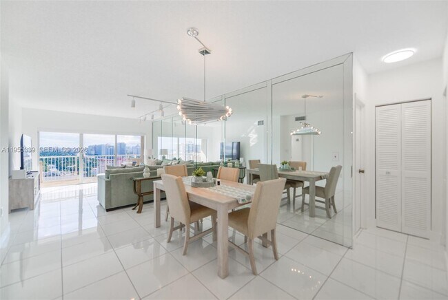 Building Photo - 1985 S Ocean Dr