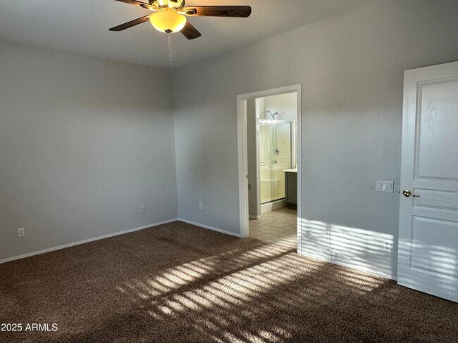 Building Photo - 8076 S Spur Trail Ct