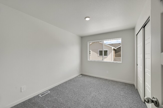 Building Photo - 507 Condor Wy