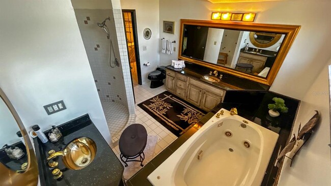 Building Photo - 1635 Royal Palm Dr S