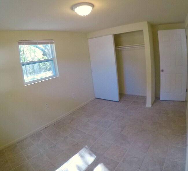 Building Photo - 402 W Lutz Lake Fern Rd
