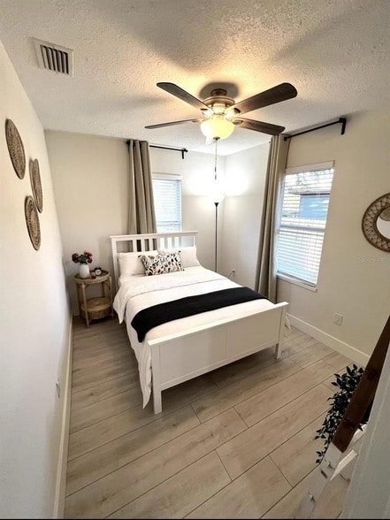 Building Photo - 1756 2nd St NE