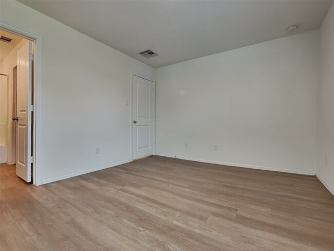 Building Photo - 26815 Wilderye Cv Ln