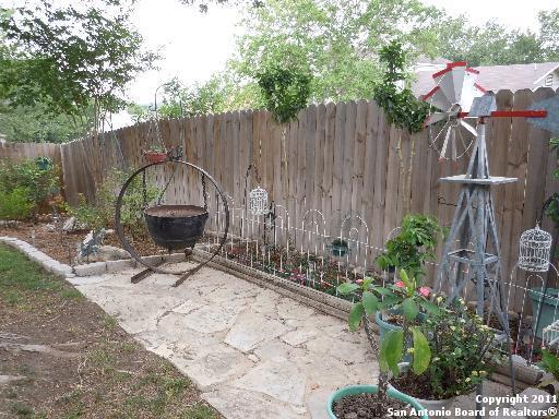 Building Photo - 7719 Skyline Ridge Dr