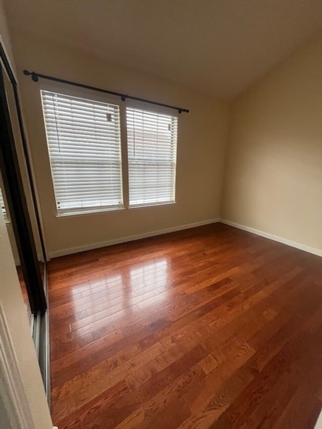 Building Photo - 14419 Outrigger Dr