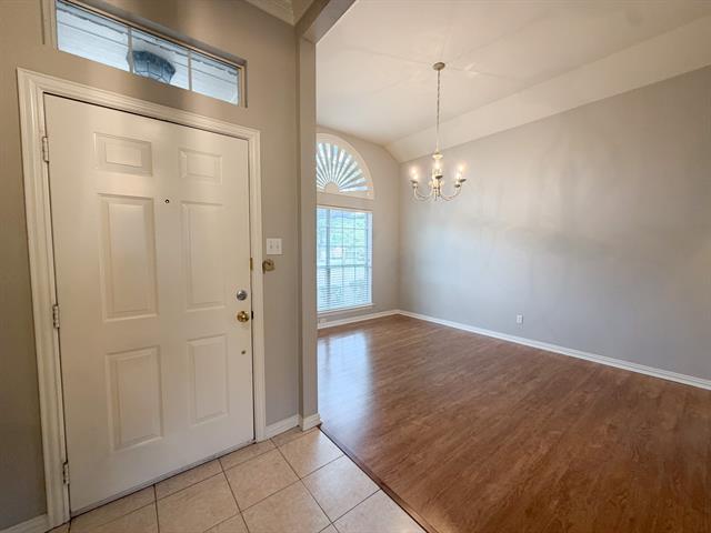 Building Photo - 310 Iroquois Ln