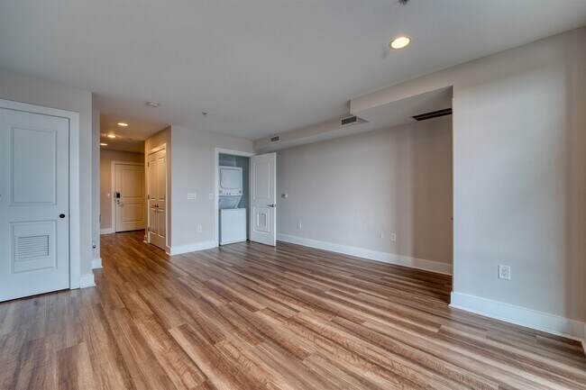 Building Photo - 1040 John F. Kennedy Blvd