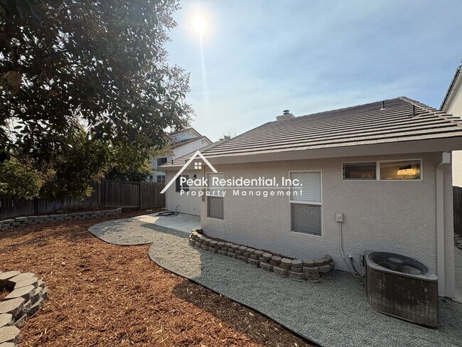 Building Photo - 10846 Basie Way