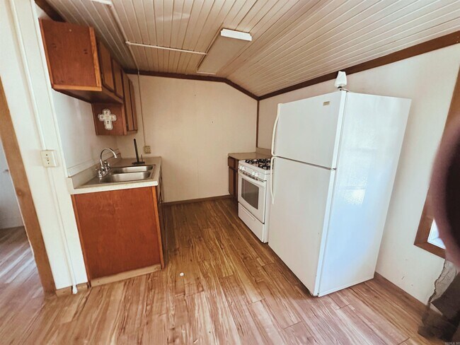 Building Photo - 22767 US-67