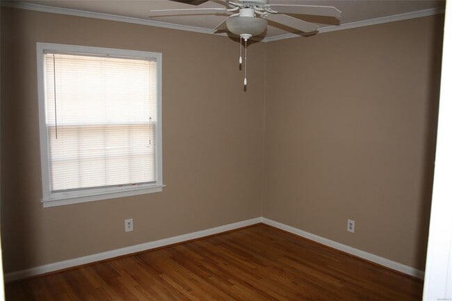 Building Photo - 3944 Johnstown Dr