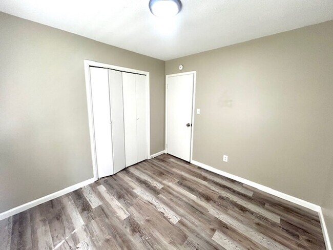 Building Photo - Spacious 4-Bedroom, 2-Bath Home Located in...