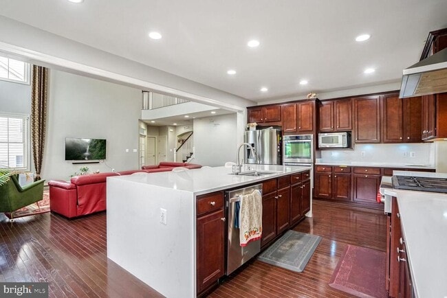 Building Photo - 42229 Majestic Knolls Dr