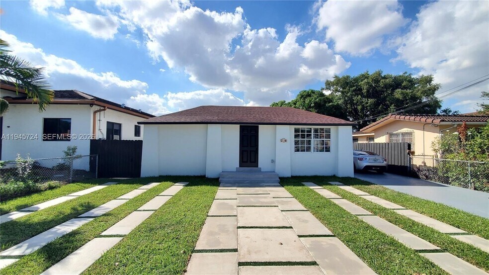 Building Photo - 40 SW 34th Ave