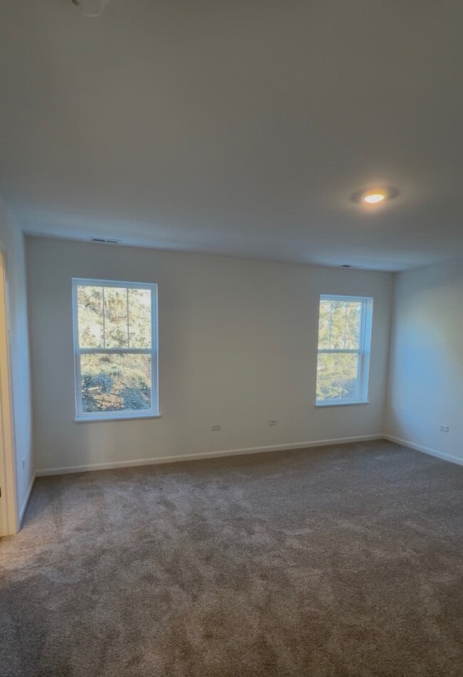 Building Photo - 10232 McMahon Wy