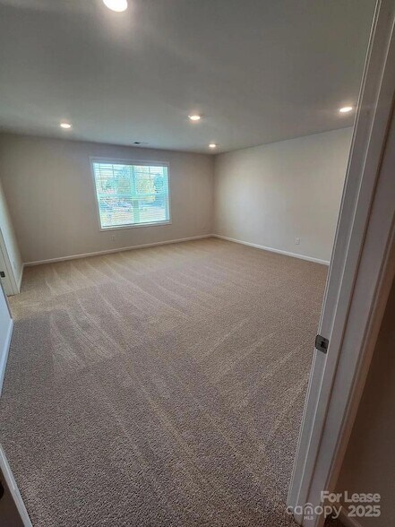 Building Photo - 4146 Steel Wy