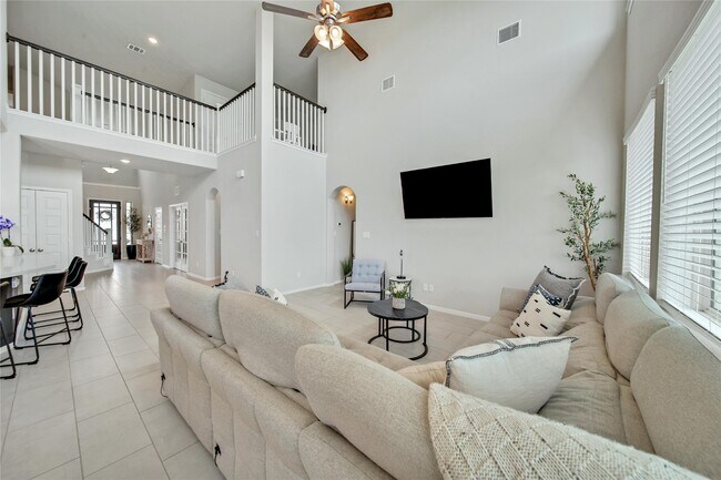 Building Photo - 7735 Wright Wood Dr