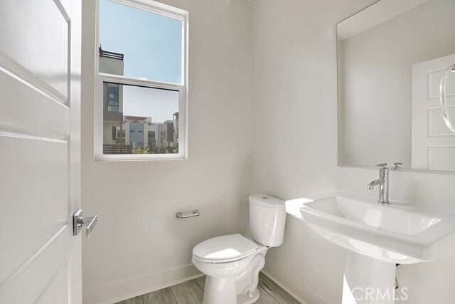 Building Photo - 683 W 17th St