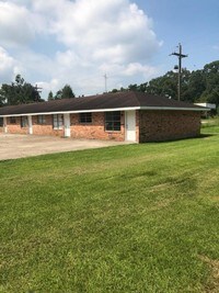 Building Photo - 39503 LA-74