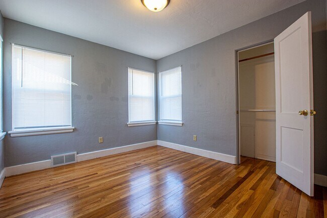 Building Photo - 62-63 Country Club Rd.