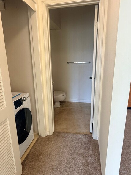 Building Photo - 5895 Friars Rd