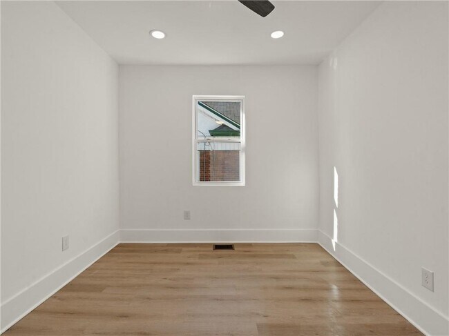 Building Photo - 1639 Stokes Ave SW