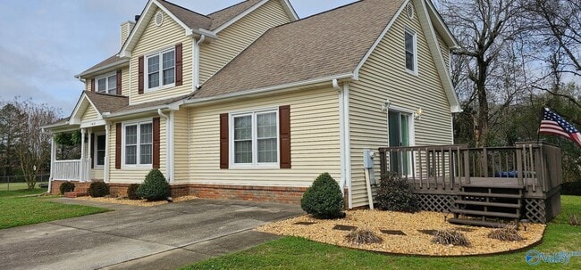 Building Photo - 140 Teal Park Ln