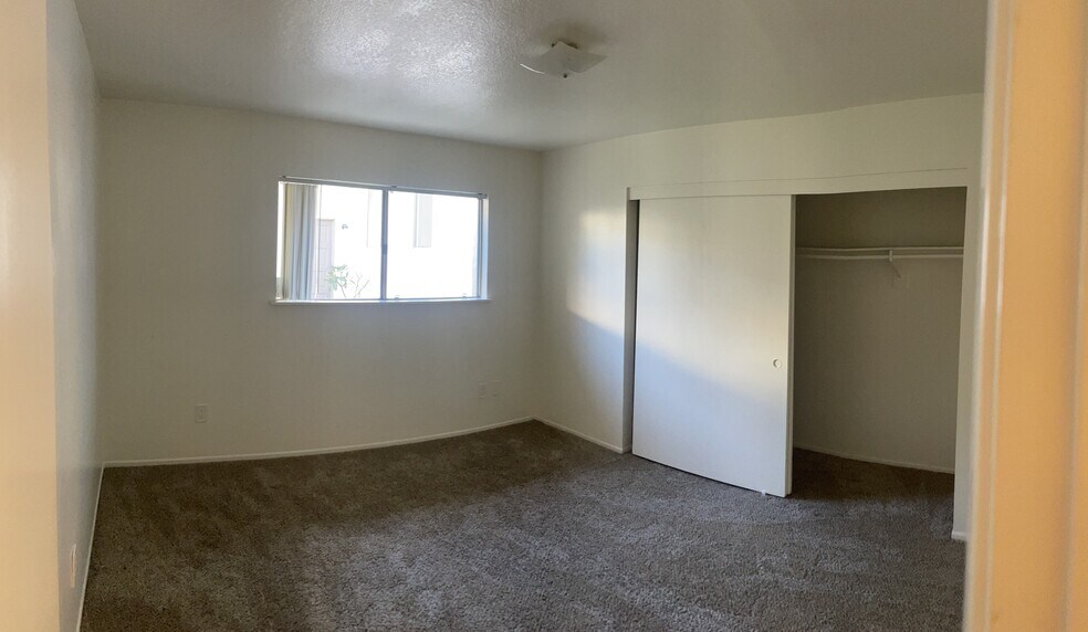 Building Photo - 7741 Newman Ave